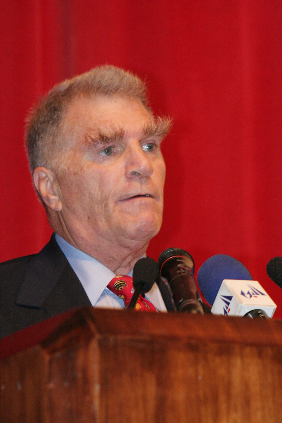 George Gund III giving a word during opening ceremony