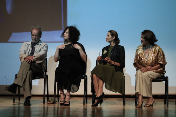 Jury President & member Arsinee Khanjian, along with Lina Mroue & Alice Edde waiting to distribute prizes